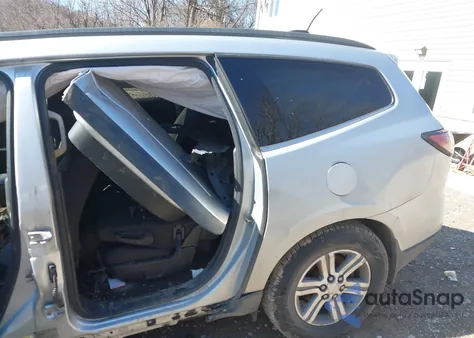 2016 Chevrolet Traverse 2Lt z USA, uszkodzony, nr VIN 1GNKRHKD5GJ112897